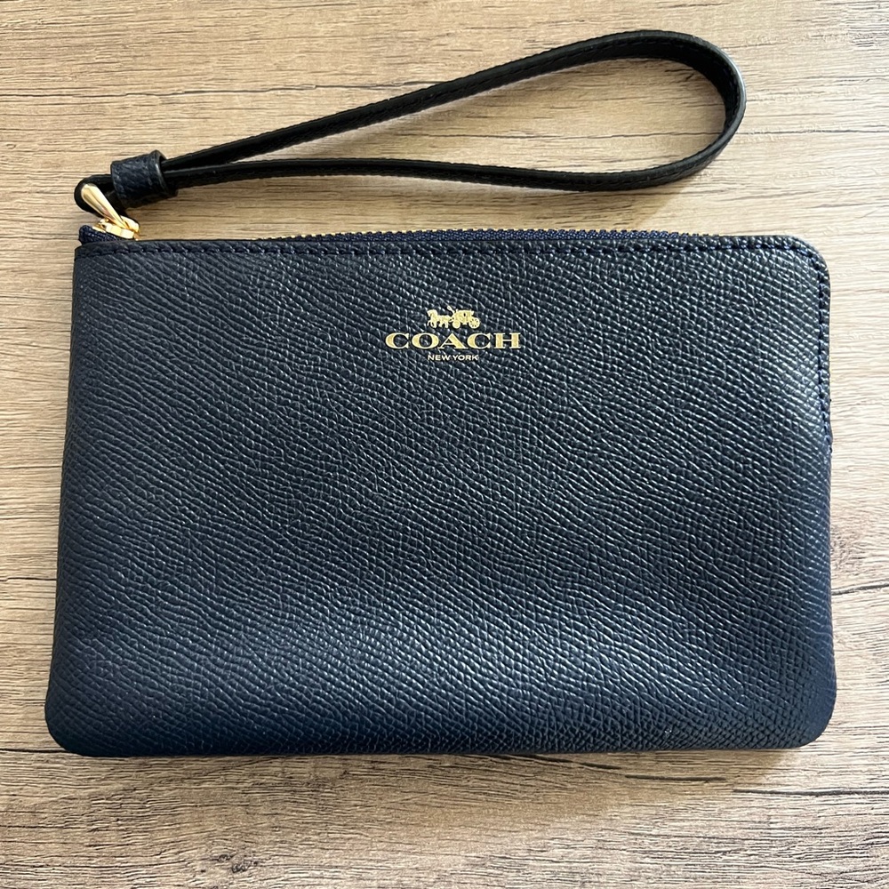 New Coach wristlet